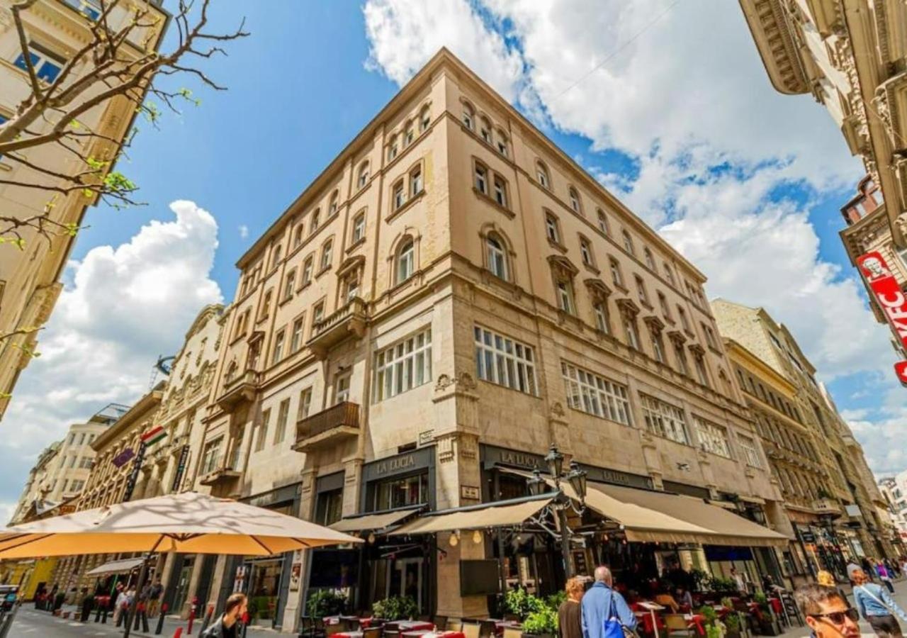 Luxury Apartment By The Famous Vaci Street Budapest Eksteriør bilde