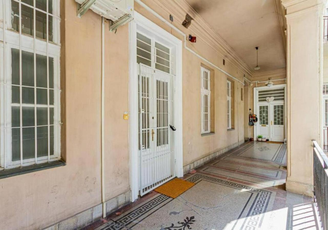 Luxury Apartment By The Famous Vaci Street Budapest Eksteriør bilde
